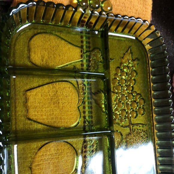 INDIANA GLASS AVOCADO GREEN TRAY - Picture 2 of 3